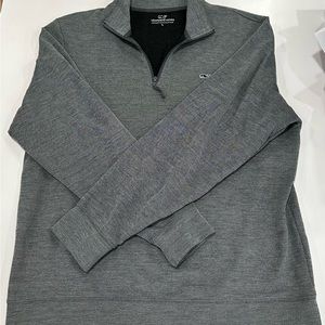 Vineyard Vines Men’s large quarter zip